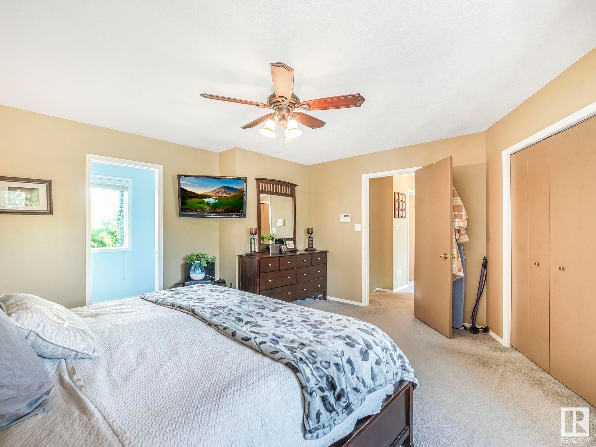 












4 Vista Way

,
Rural Sturgeon County,




AB
T0A 1N0

