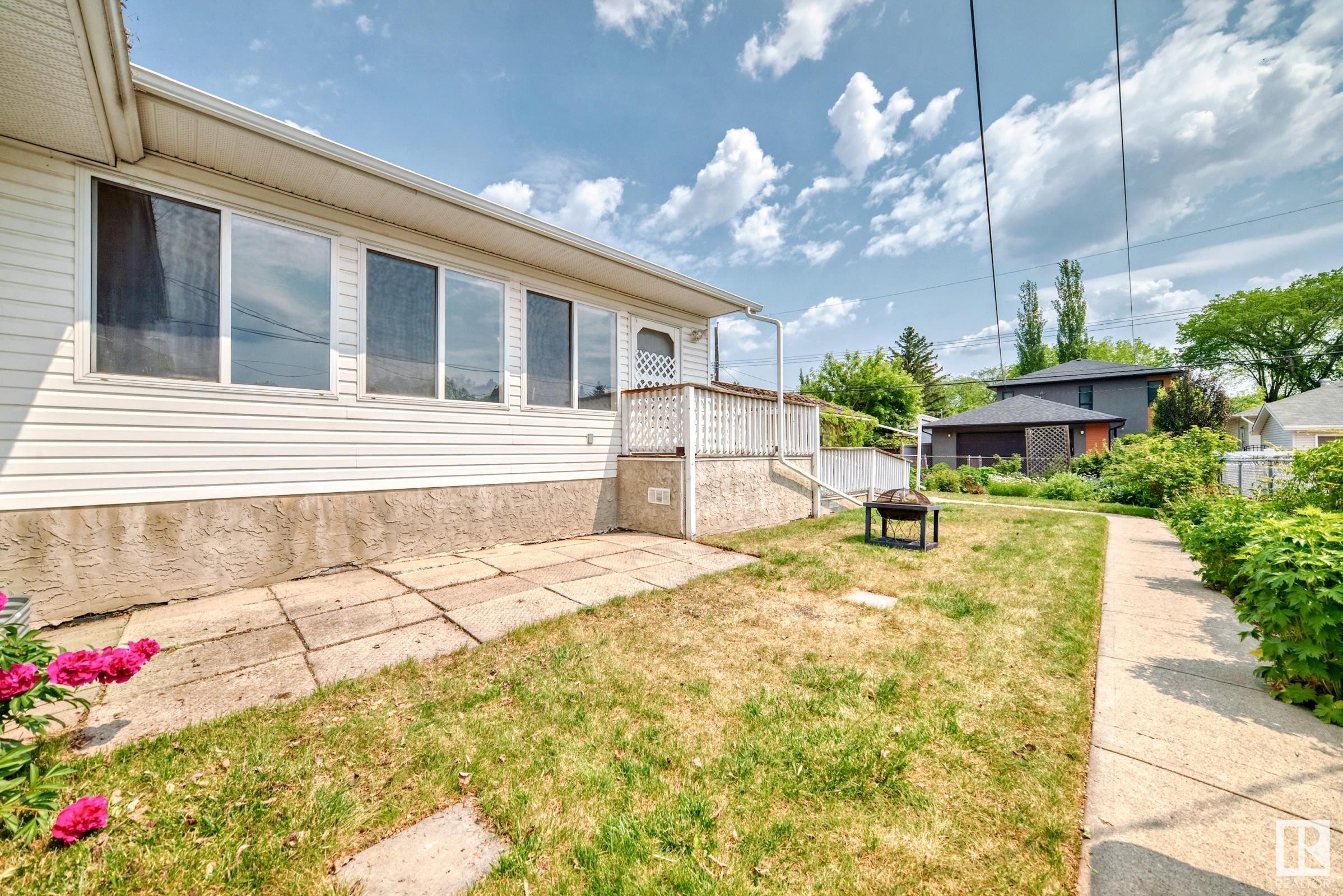 












10335 83 Street

,
Edmonton,




AB
T6A 3N9

