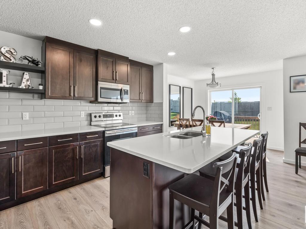 












267 LARCH Crescent

,
Leduc,




AB
T9E 1L3

