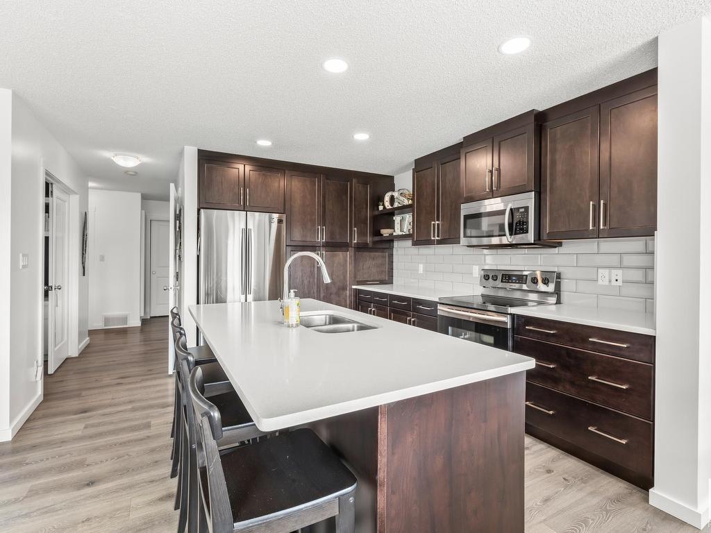 












267 LARCH Crescent

,
Leduc,




AB
T9E 1L3

