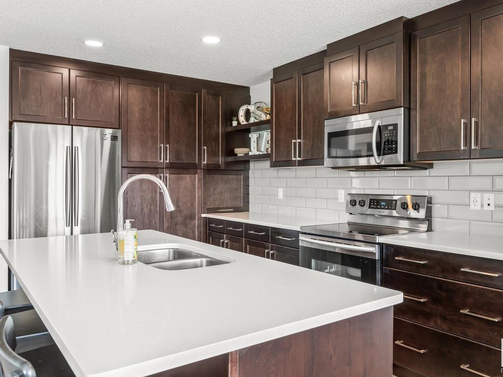 












267 LARCH Crescent

,
Leduc,




AB
T9E 1L3

