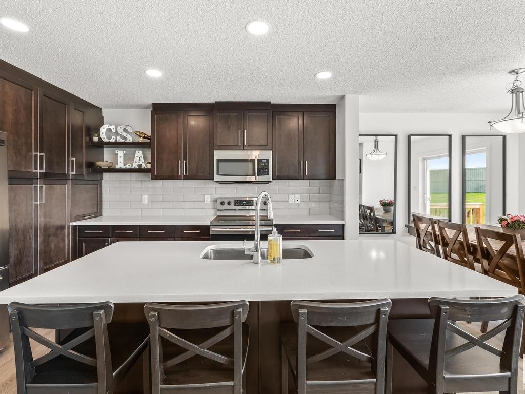 












267 LARCH Crescent

,
Leduc,




AB
T9E 1L3

