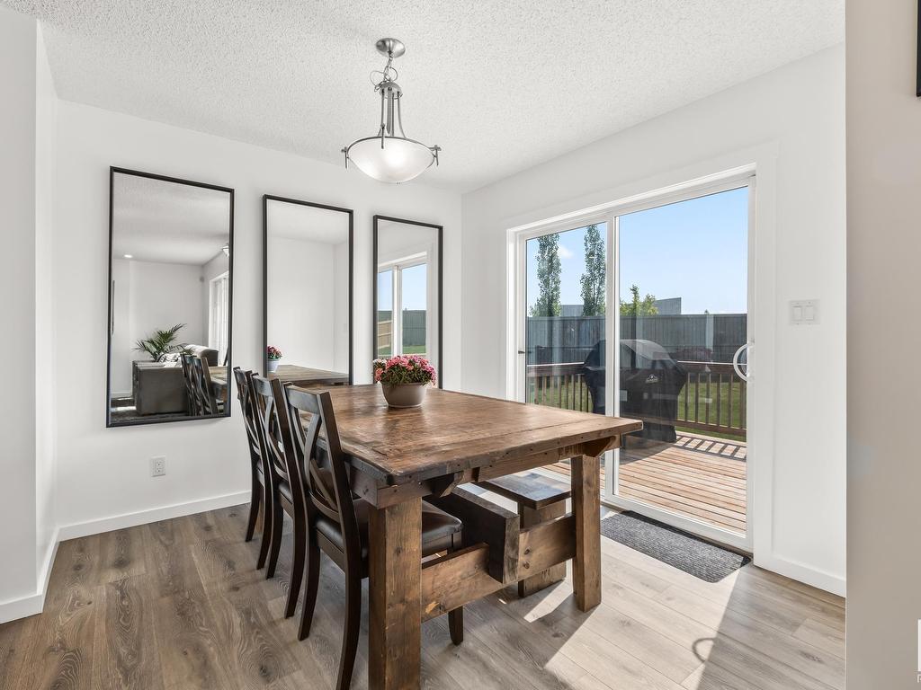 












267 LARCH Crescent

,
Leduc,




AB
T9E 1L3


