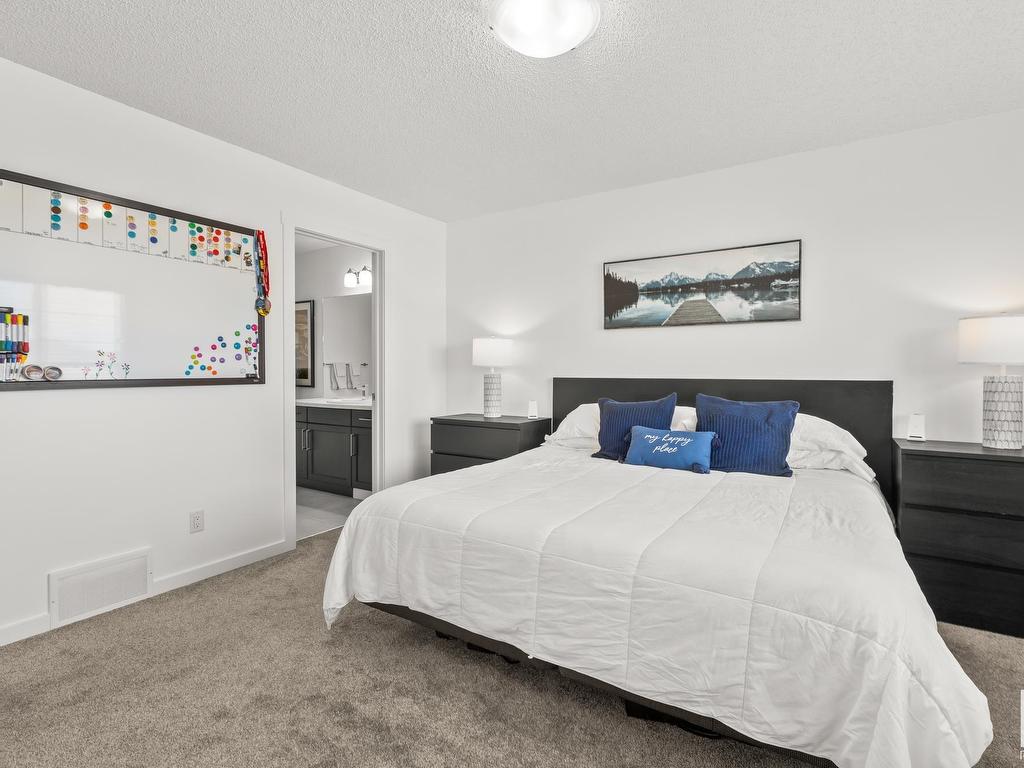 












267 LARCH Crescent

,
Leduc,




AB
T9E 1L3

