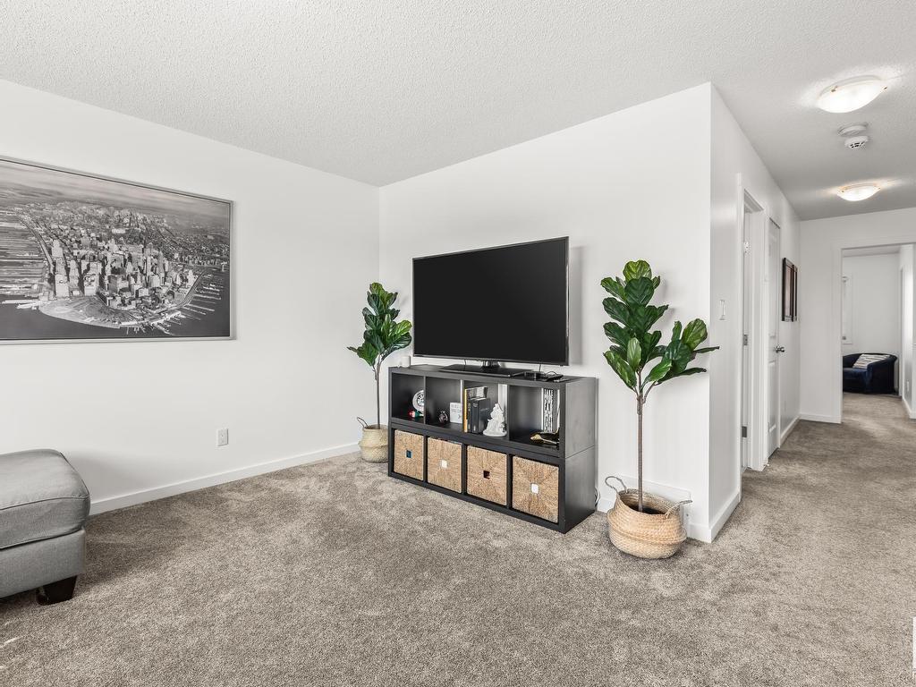 












267 LARCH Crescent

,
Leduc,




AB
T9E 1L3


