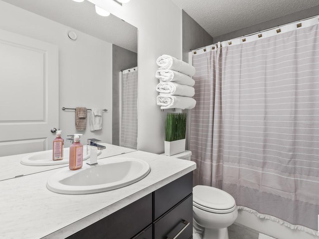 












267 LARCH Crescent

,
Leduc,




AB
T9E 1L3

