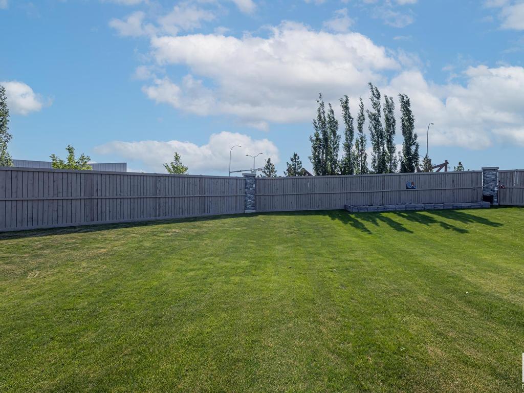 












267 LARCH Crescent

,
Leduc,




AB
T9E 1L3

