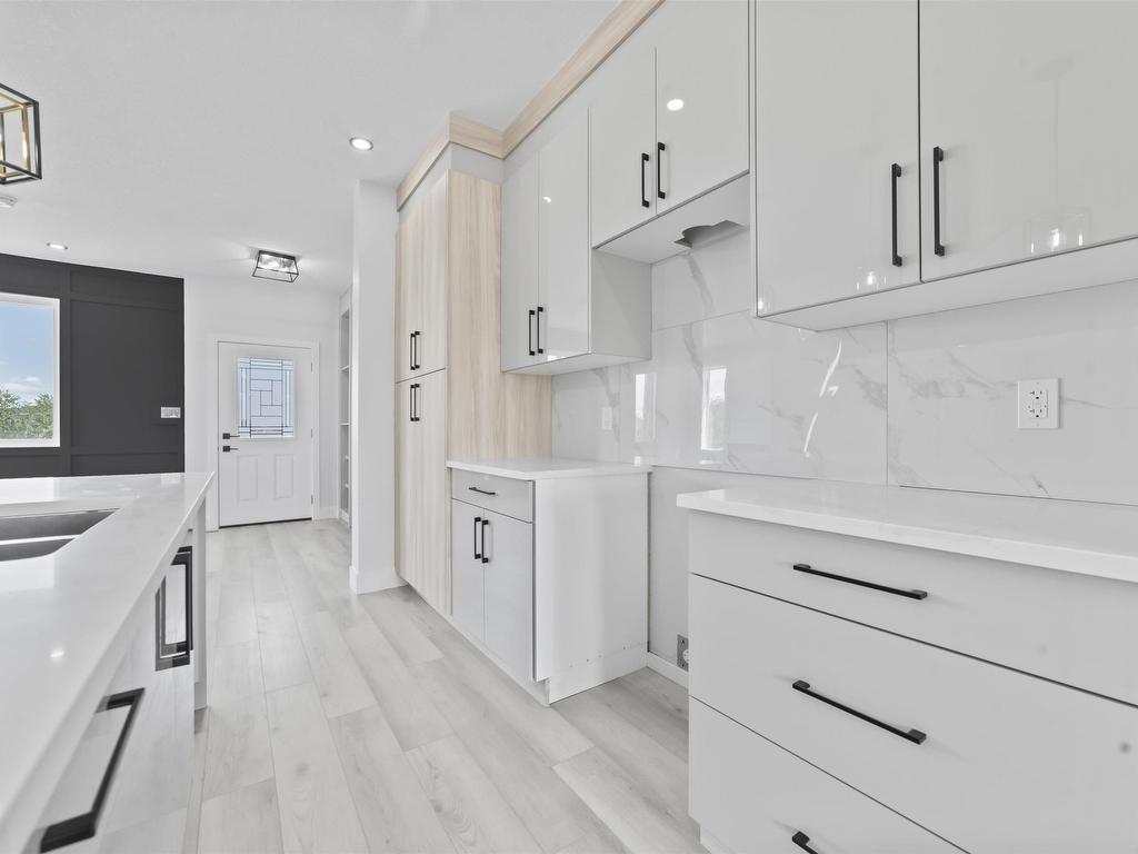 












201 Deer Valley Drive

,
Leduc,




AB
T9E 1S8

