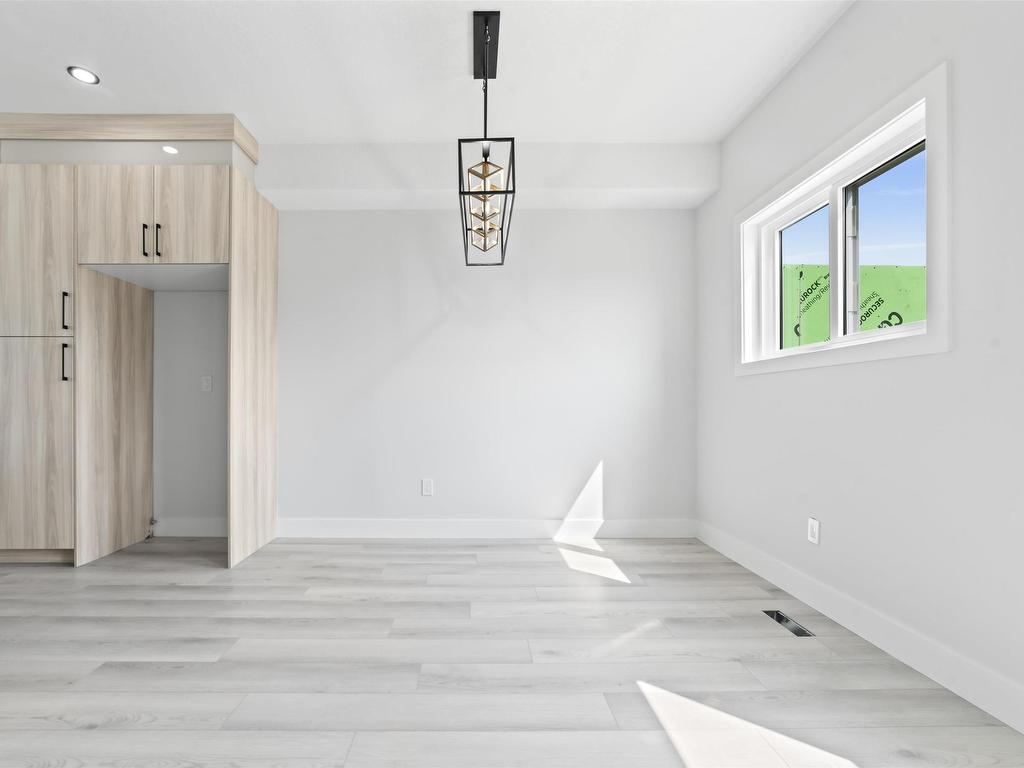 












201 Deer Valley Drive

,
Leduc,




AB
T9E 1S8

