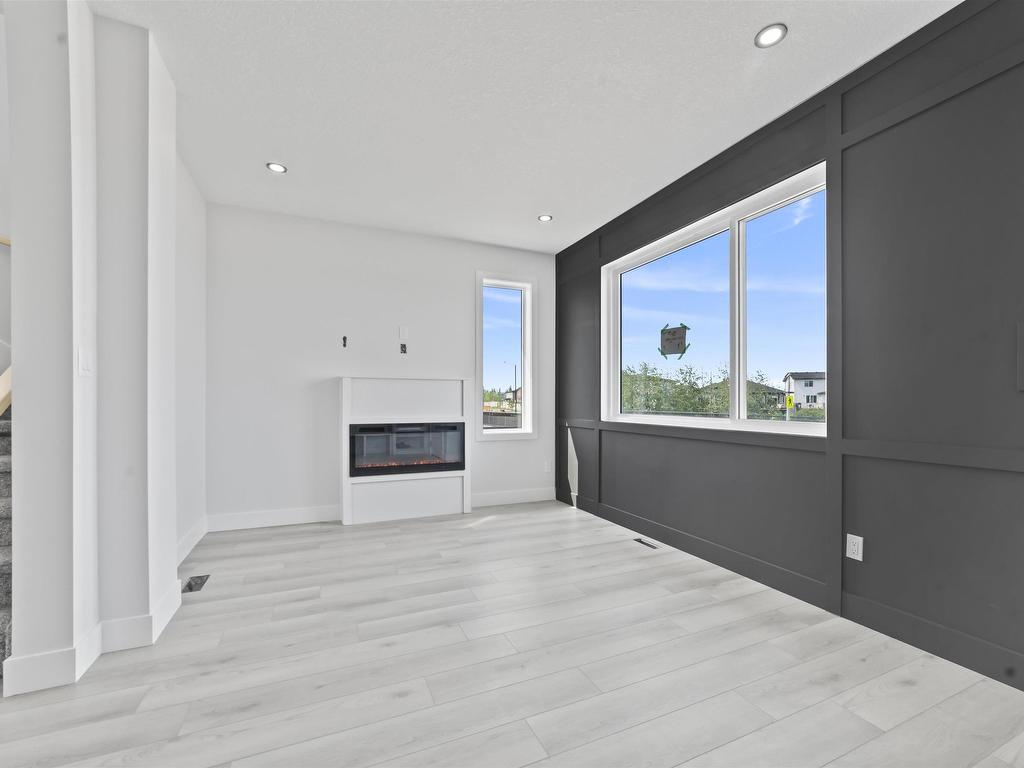 












201 Deer Valley Drive

,
Leduc,




AB
T9E 1S8

