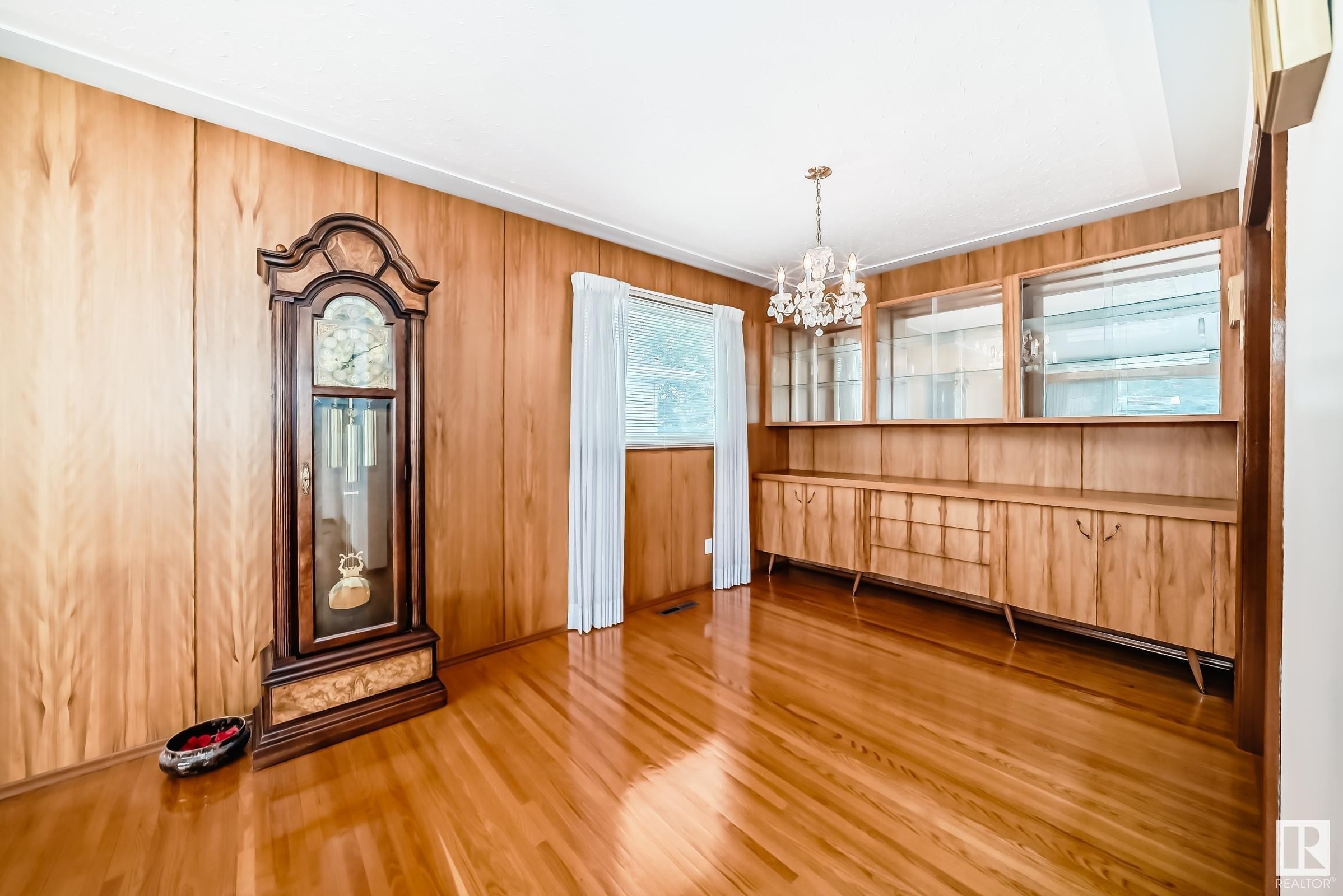 












13212 117 Street

,
Edmonton,




AB
T5E 5K2

