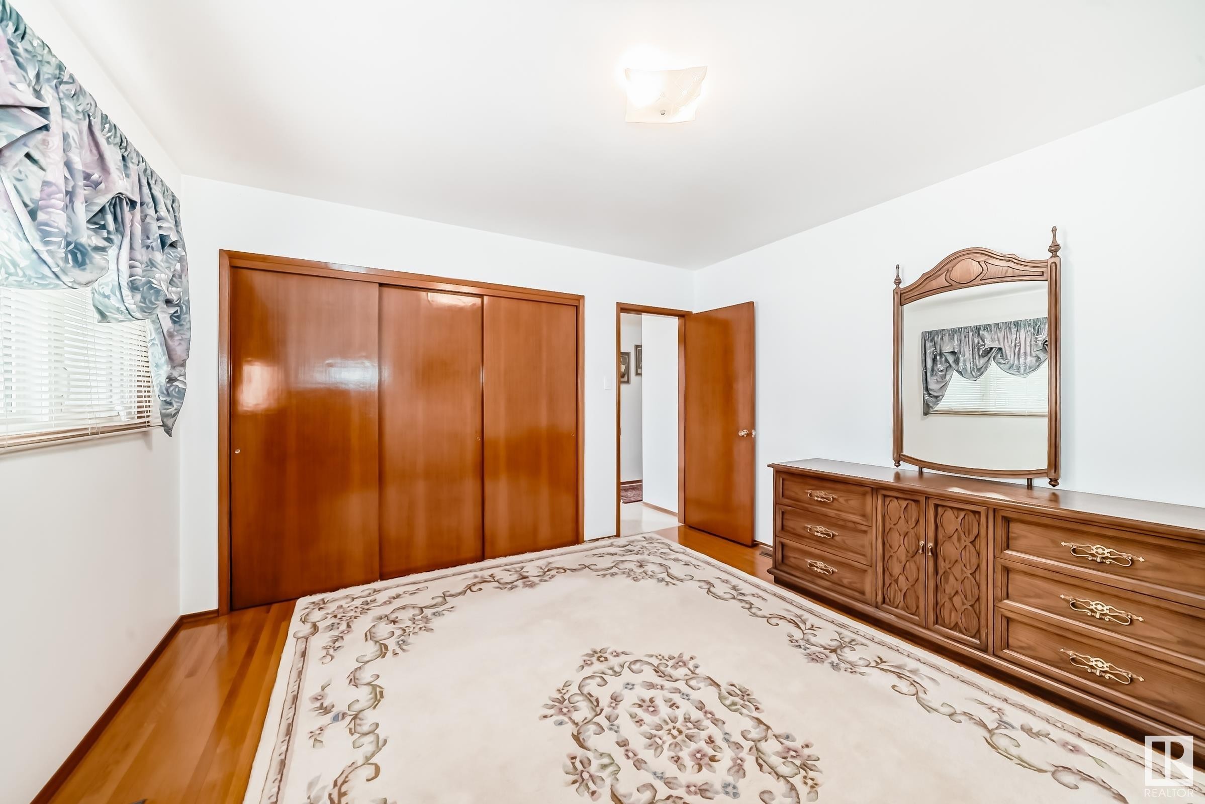 












13212 117 Street

,
Edmonton,




AB
T5E 5K2

