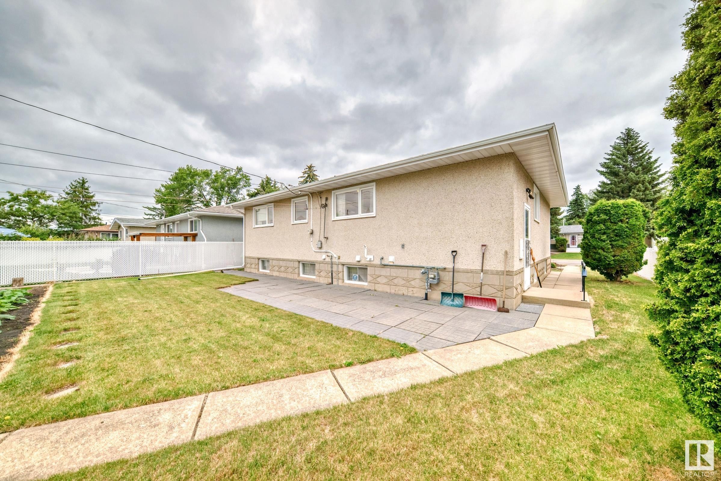 












13212 117 Street

,
Edmonton,




AB
T5E 5K2

