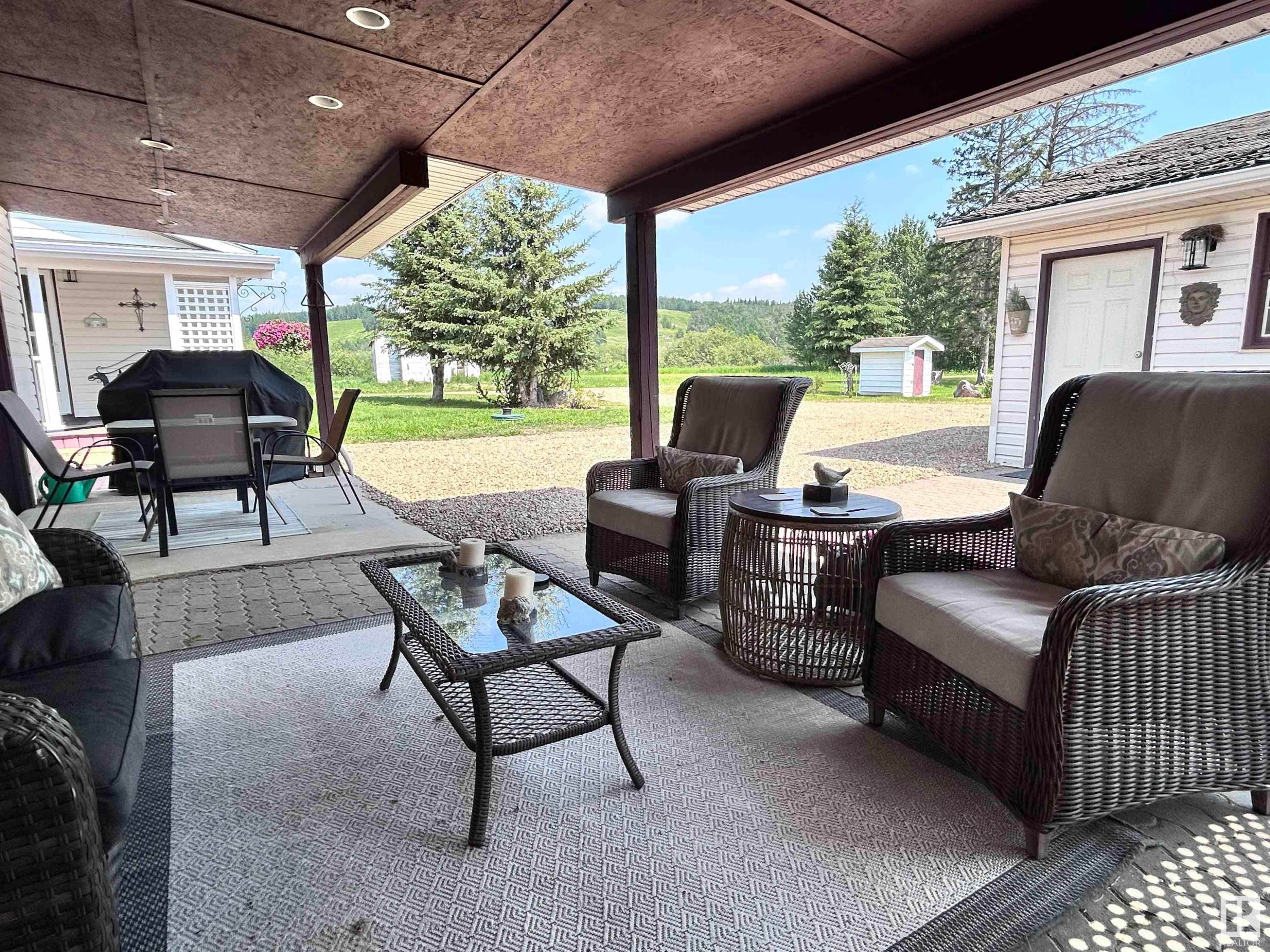 












5111 50 Street

,
Tawatinaw,




AB
T0G 2E0

