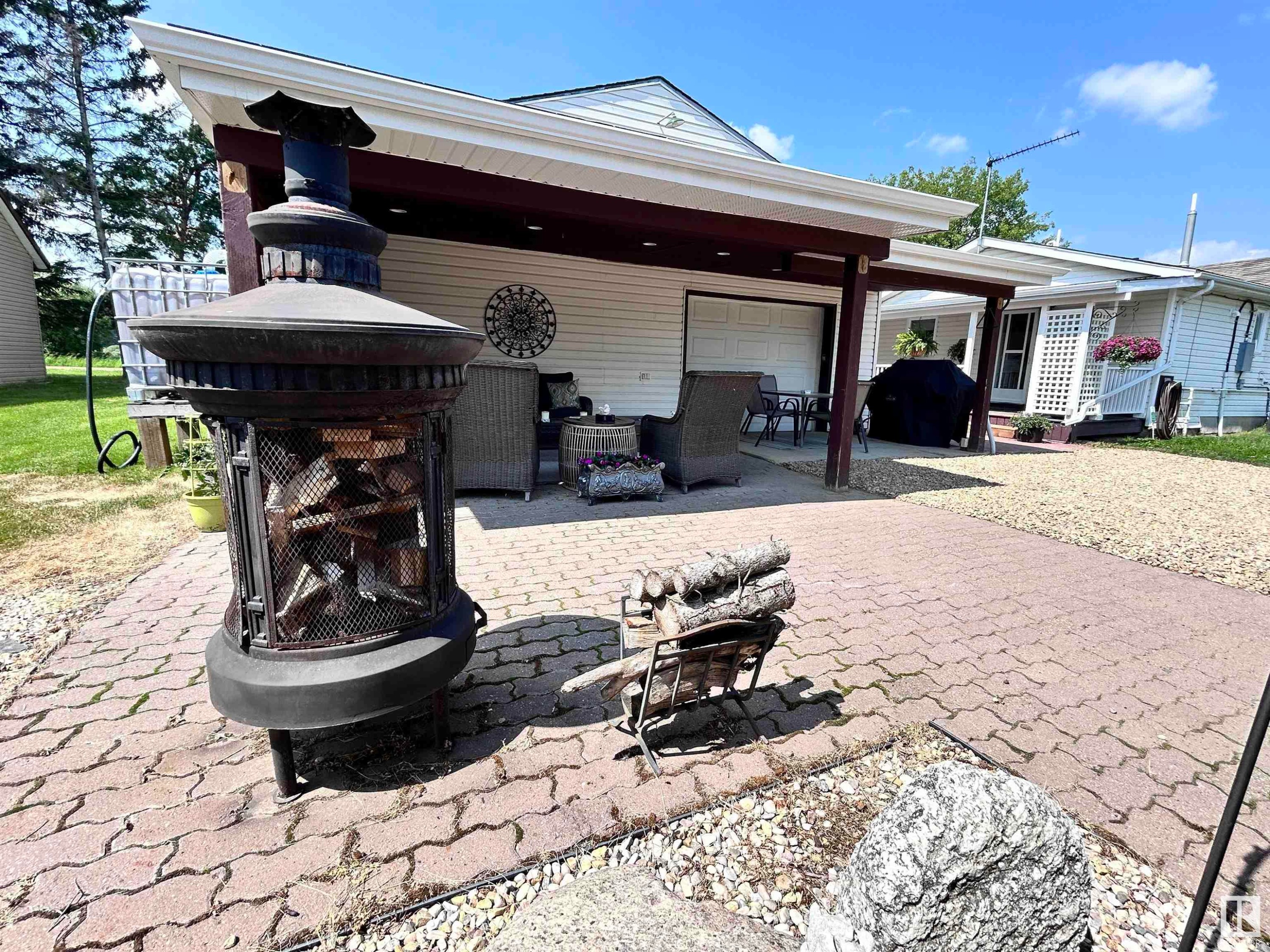 












5111 50 Street

,
Tawatinaw,




AB
T0G 2E0

