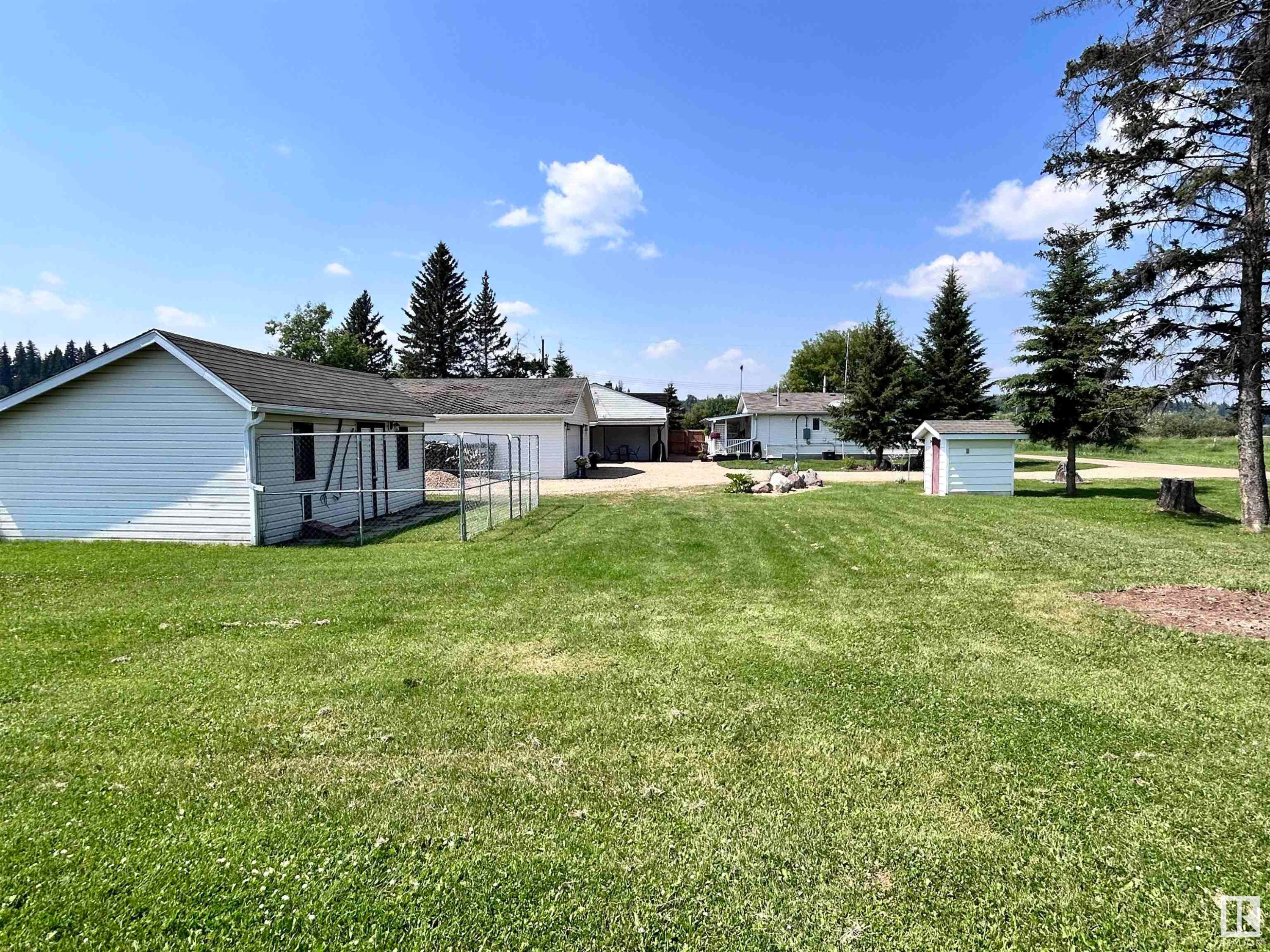 












5111 50 Street

,
Tawatinaw,




AB
T0G 2E0

