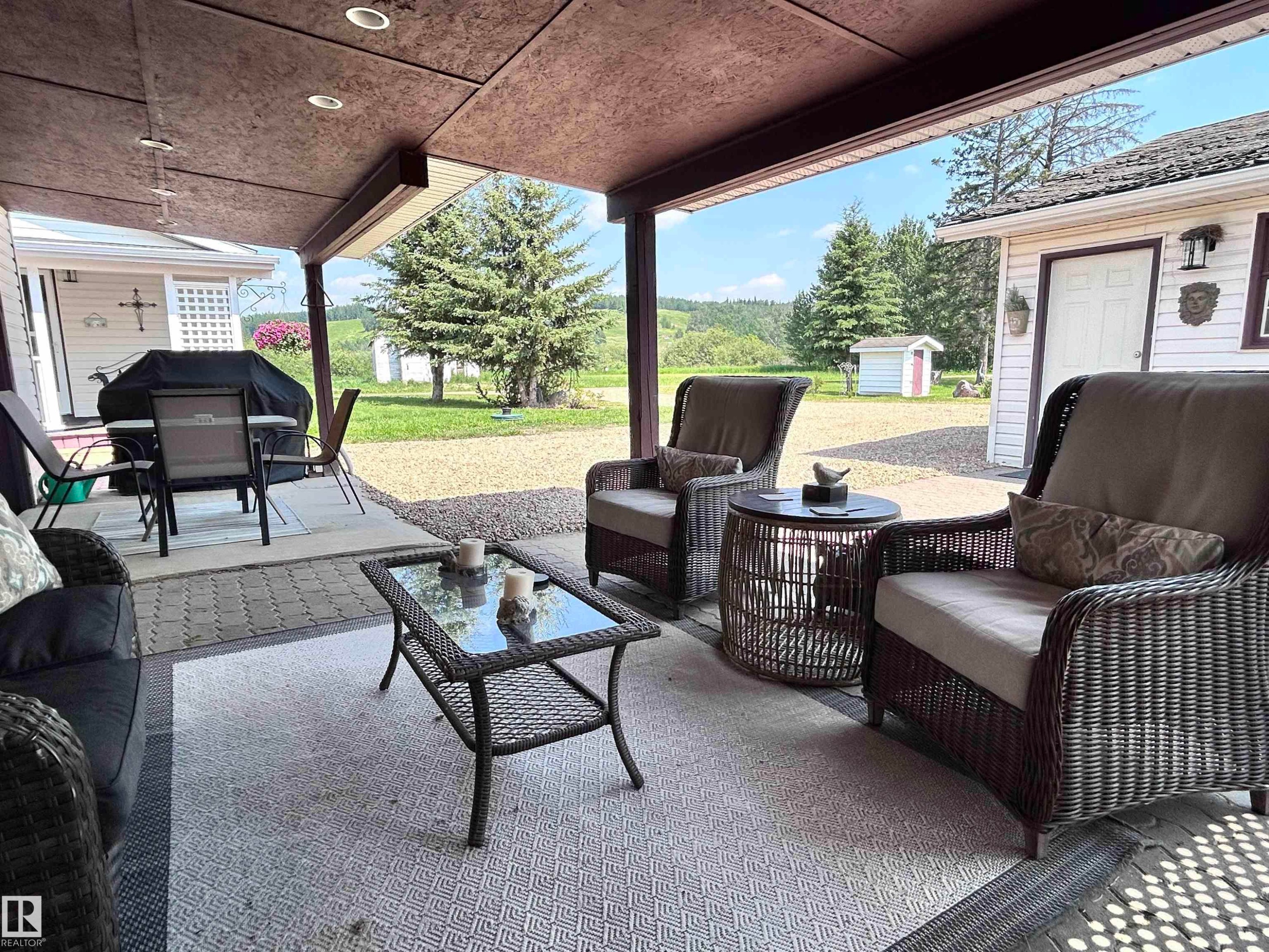 












5111 50 Street

,
Tawatinaw,




AB
T0G 2E0

