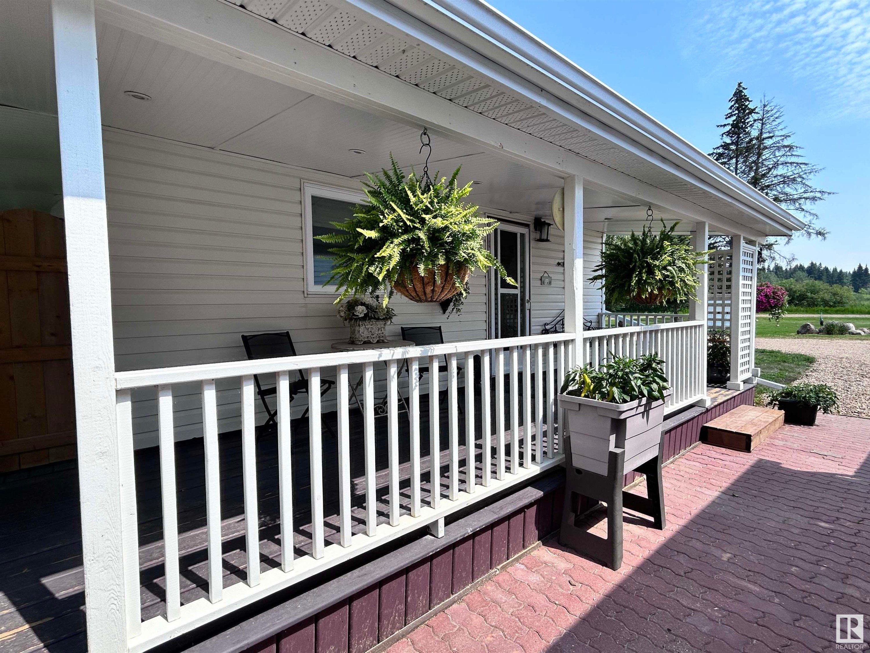 












5111 50 Street

,
Tawatinaw,




AB
T0G 2E0

