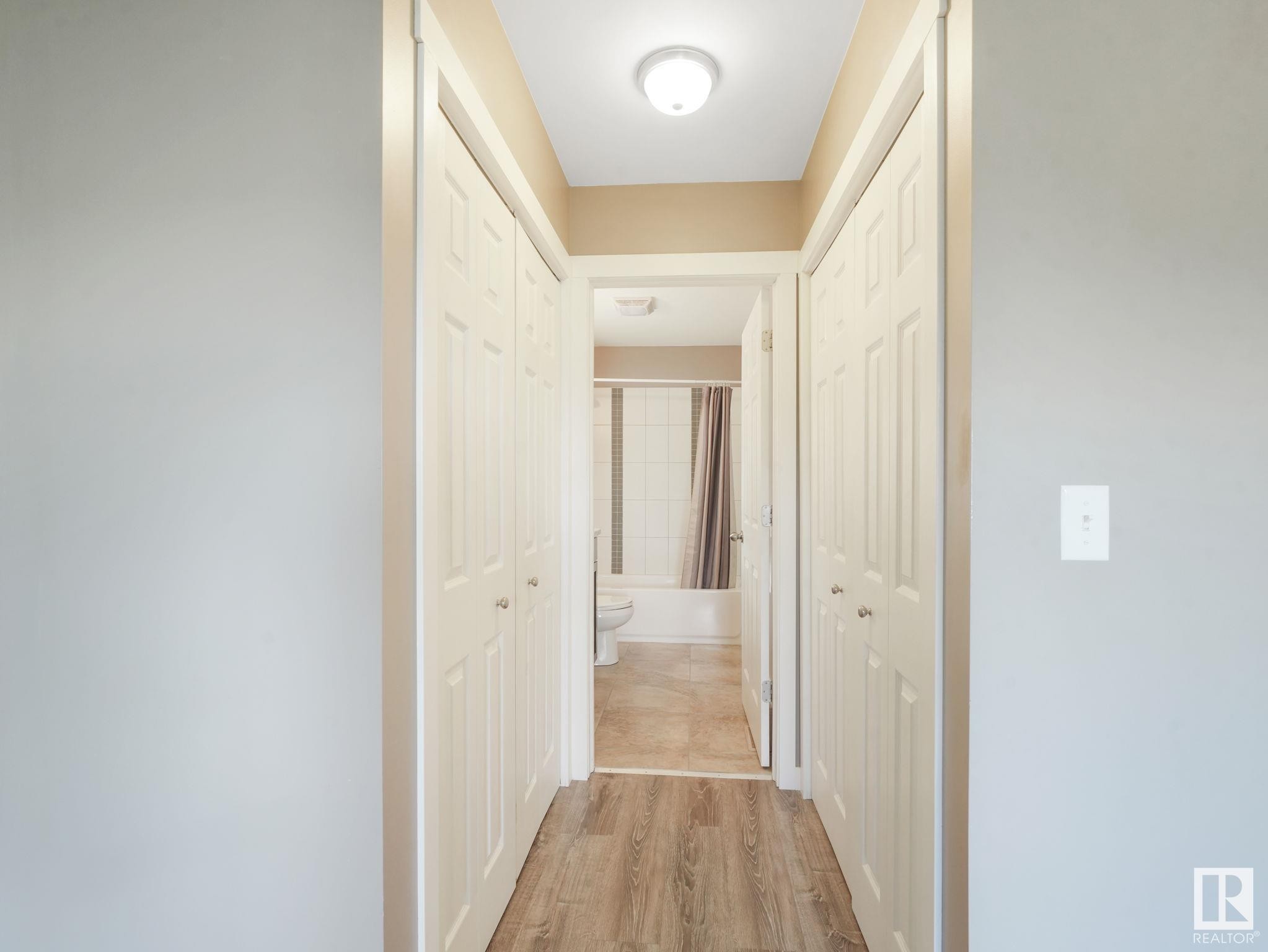 












5035 51 Avenue

,
Lamont,




AB
T0B 2R0

