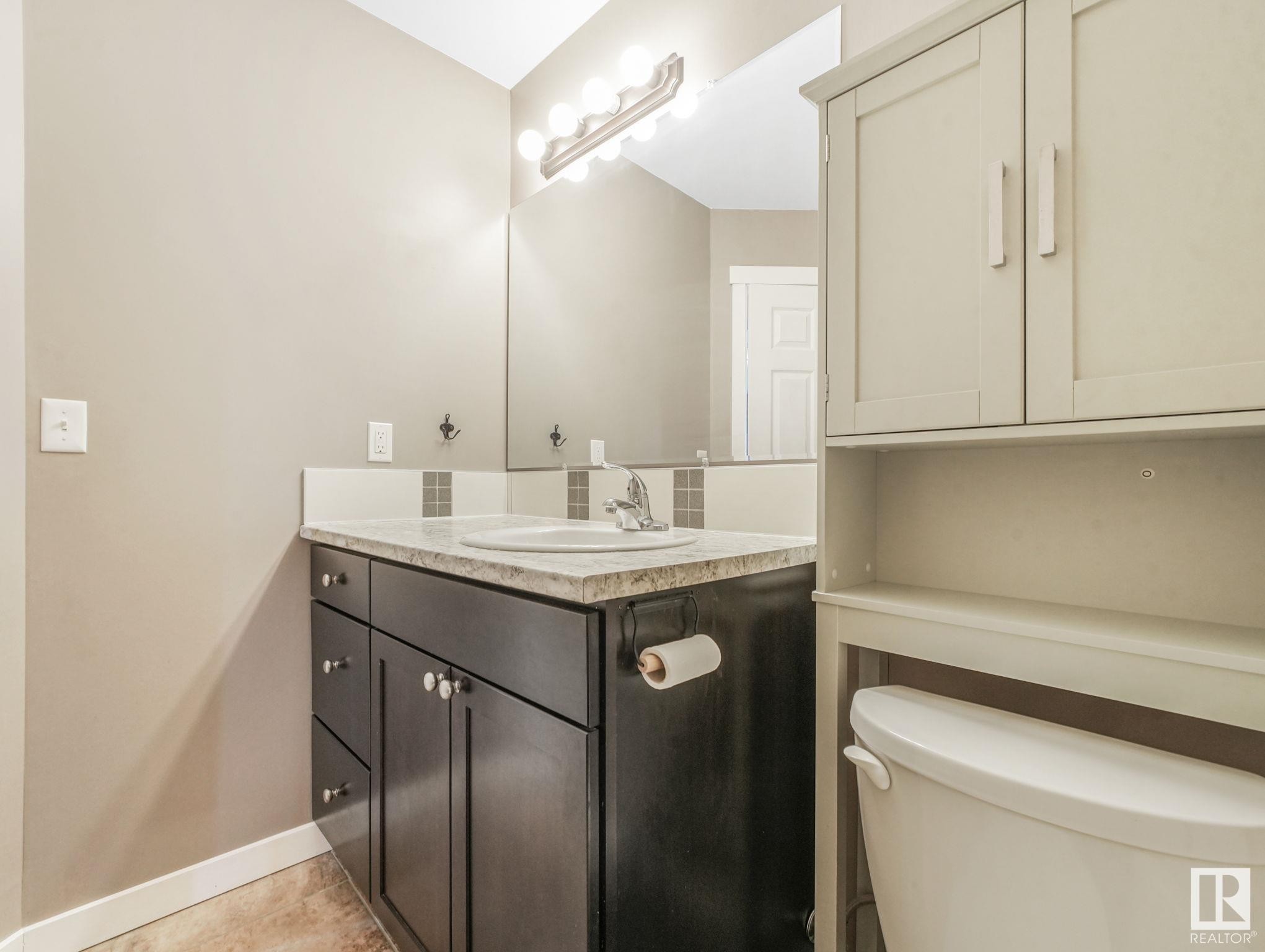 












5035 51 Avenue

,
Lamont,




AB
T0B 2R0

