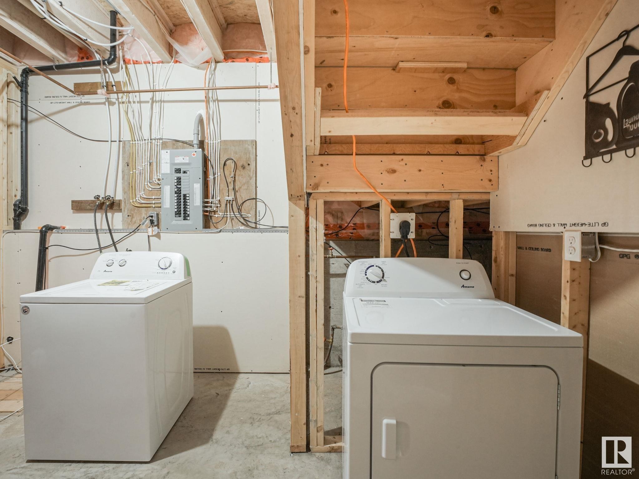 












5035 51 Avenue

,
Lamont,




AB
T0B 2R0


