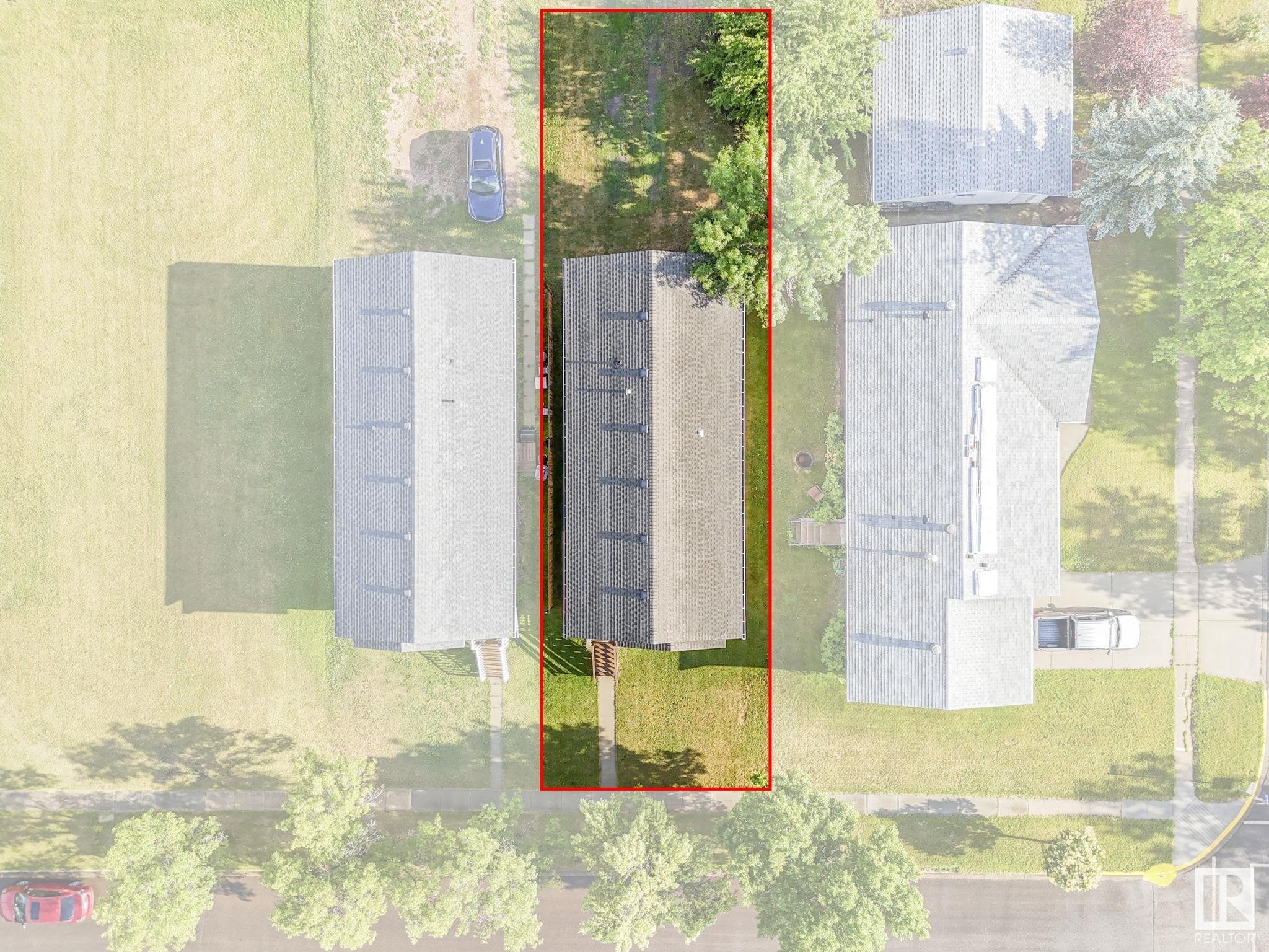 












5035 51 Avenue

,
Lamont,




AB
T0B 2R0

