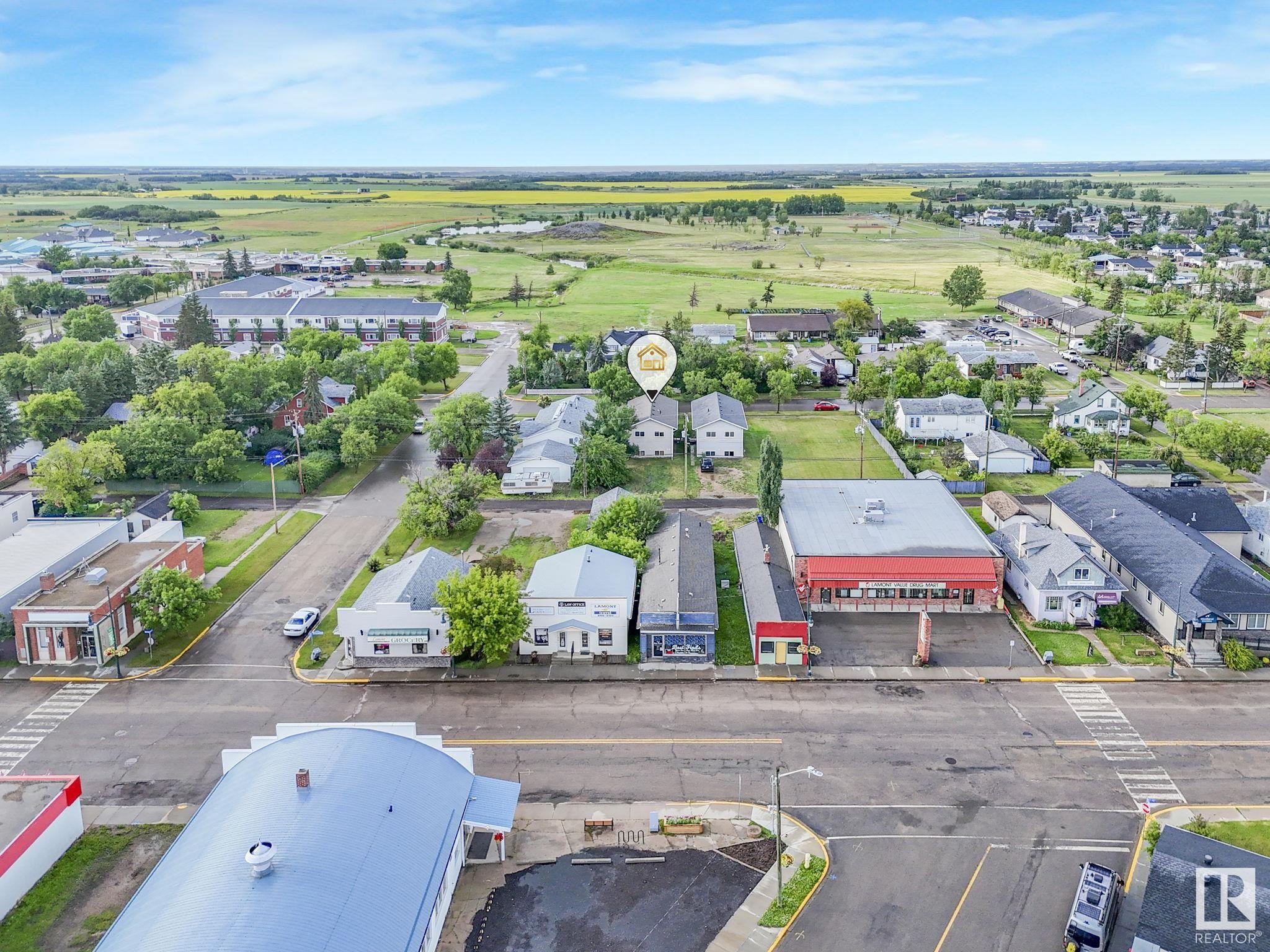 












5035 51 Avenue

,
Lamont,




AB
T0B 2R0

