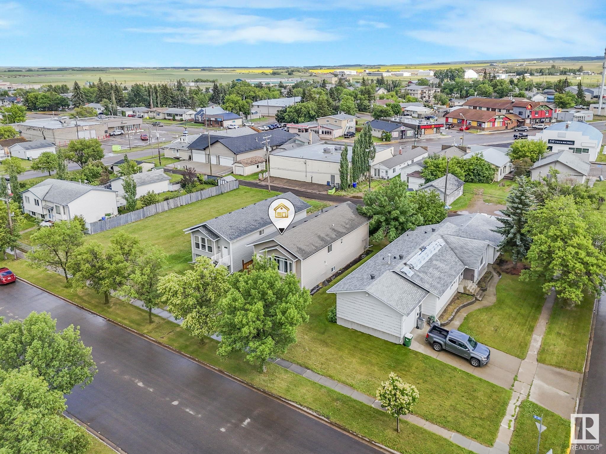 












5035 51 Avenue

,
Lamont,




AB
T0B 2R0

