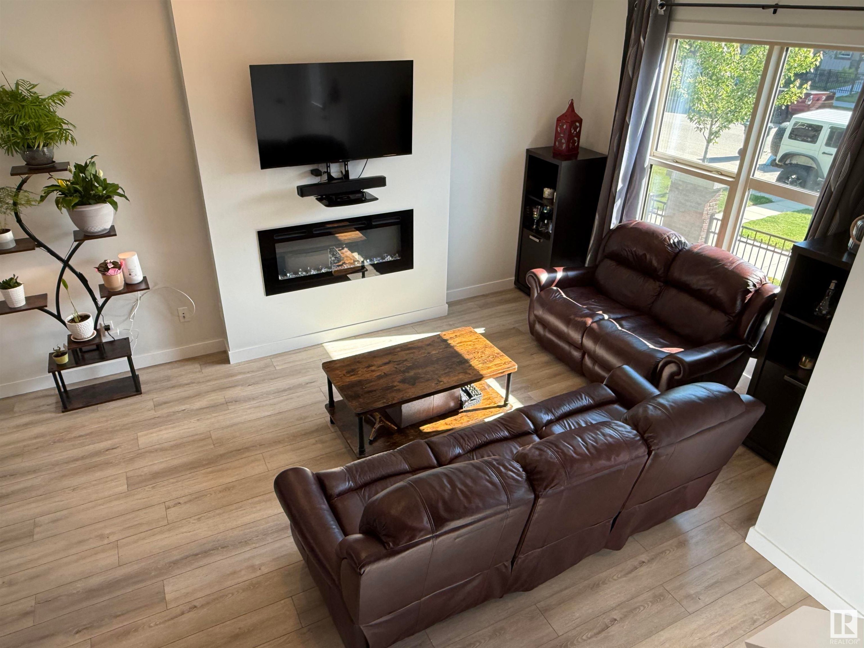 












405 Pioneer Road

,
Spruce Grove,




AB
T7X 0T2

