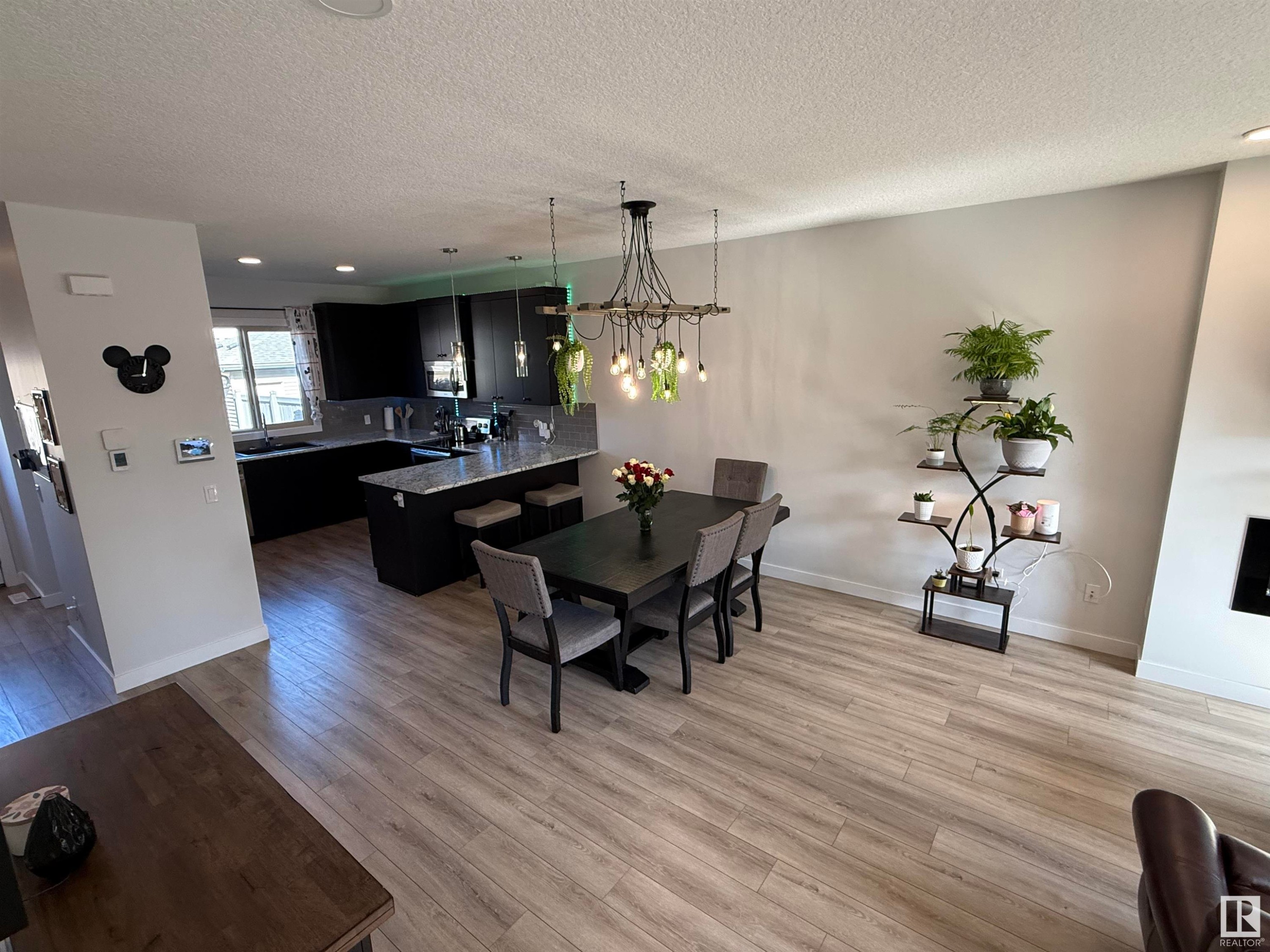 












405 Pioneer Road

,
Spruce Grove,




AB
T7X 0T2

