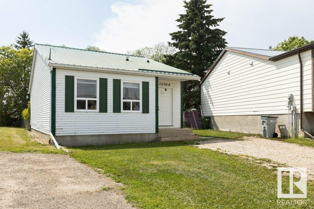 












10908 105 Avenue

,
Westlock,




AB
T7P 1A8

