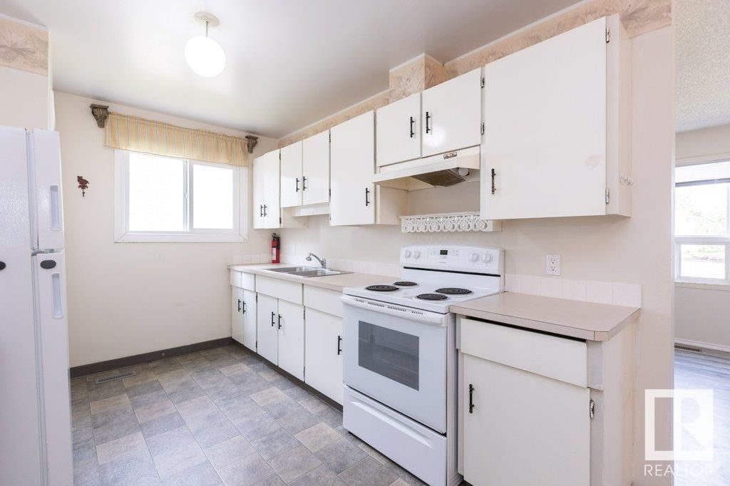 












10908 105 Avenue

,
Westlock,




AB
T7P 1A8


