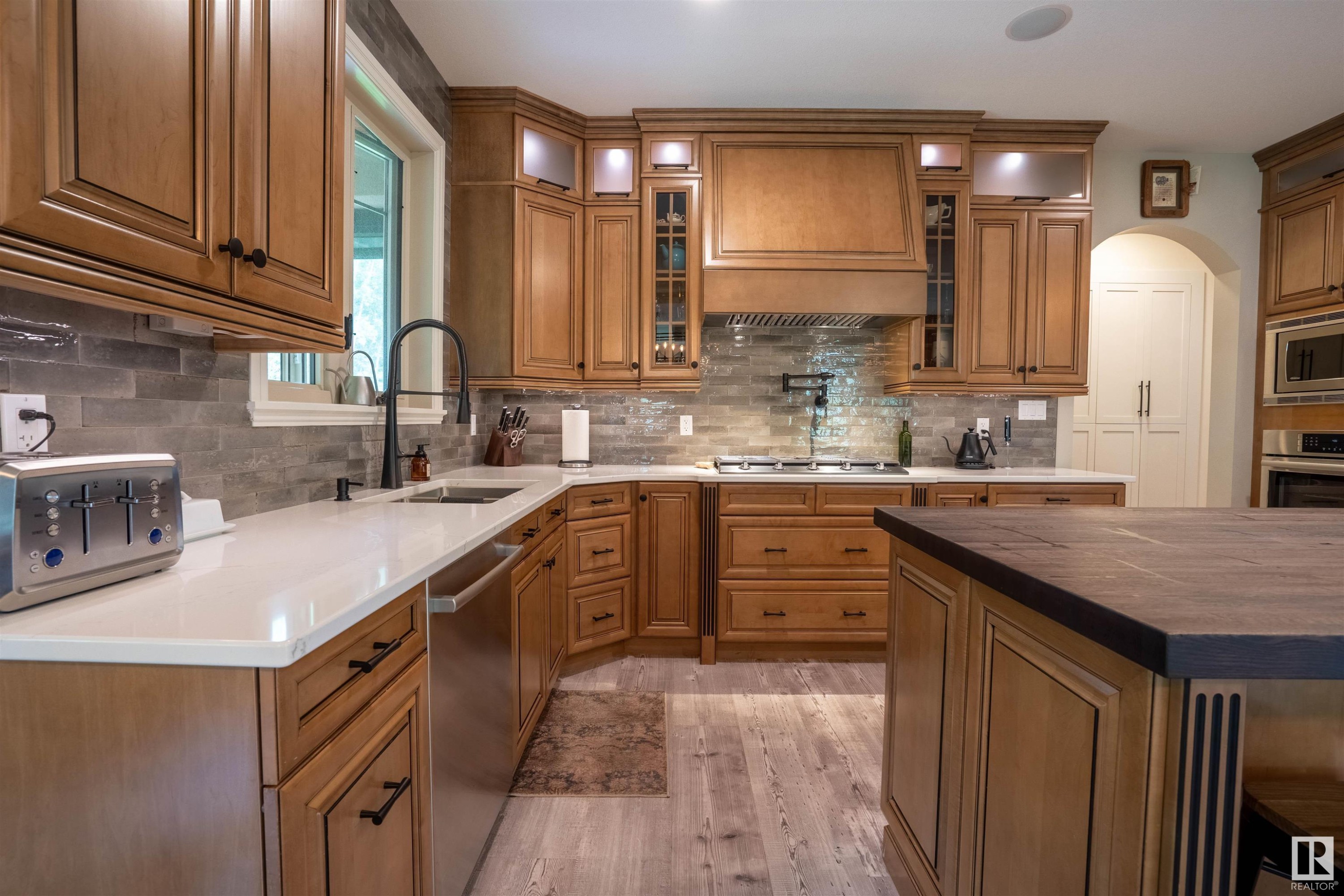 












55 53522 RGE ROAD 272

,
Rural Parkland County,




AB
T7X 2N3

