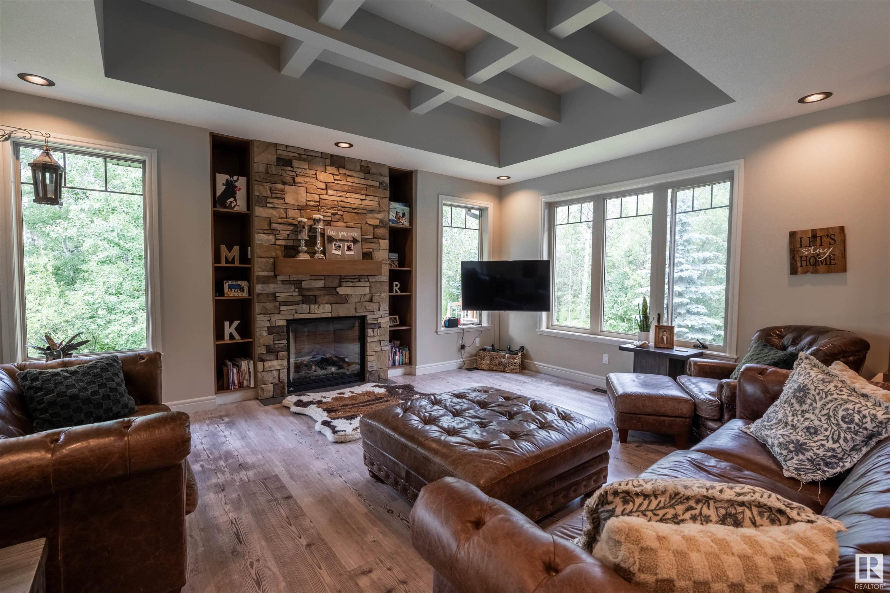 












55 53522 RGE ROAD 272

,
Rural Parkland County,




AB
T7X 2N3

