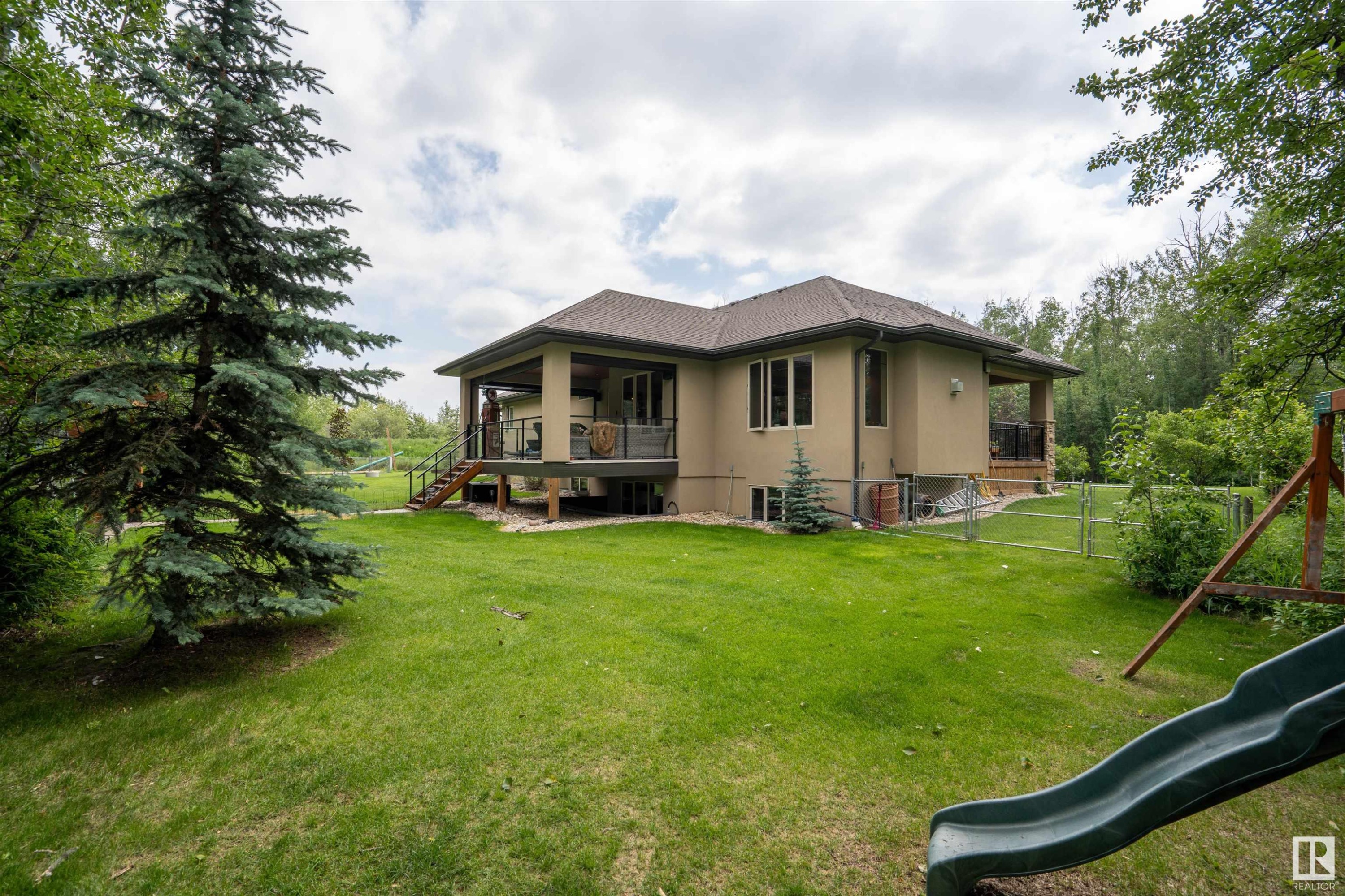 












55 53522 RGE ROAD 272

,
Rural Parkland County,




AB
T7X 2N3

