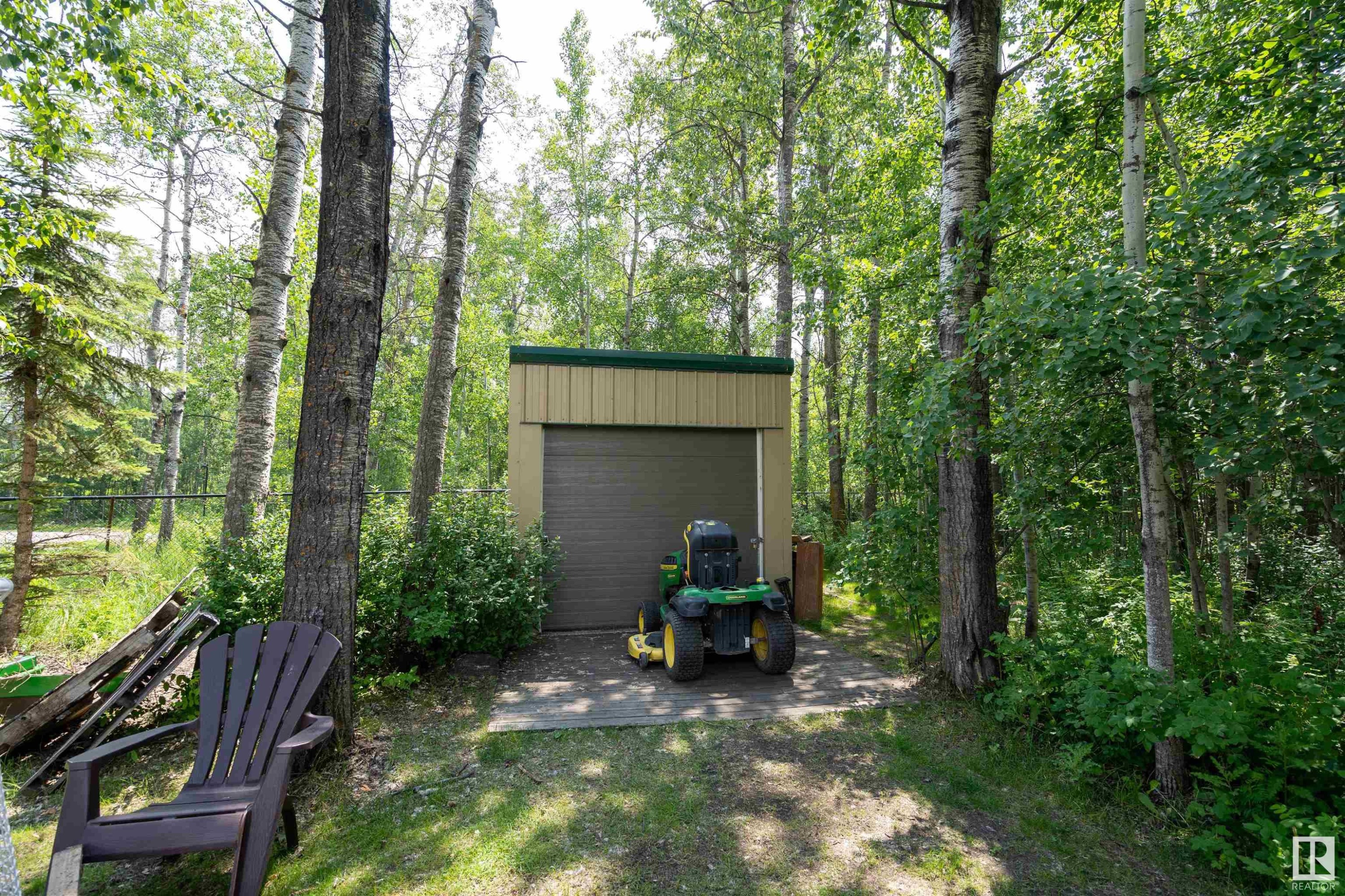 












55 53522 RGE ROAD 272

,
Rural Parkland County,




AB
T7X 2N3

