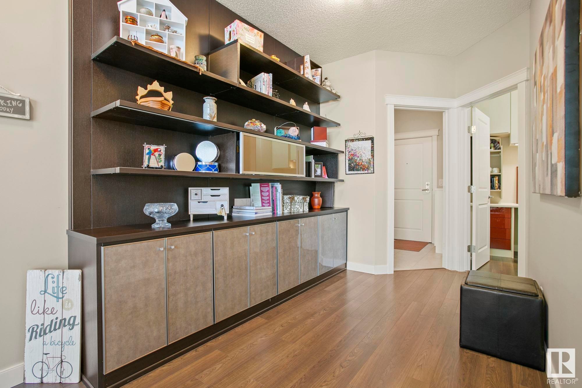 












311 4075 CLOVER BAR Road

,
Sherwood Park,




AB
T8H 0R6

