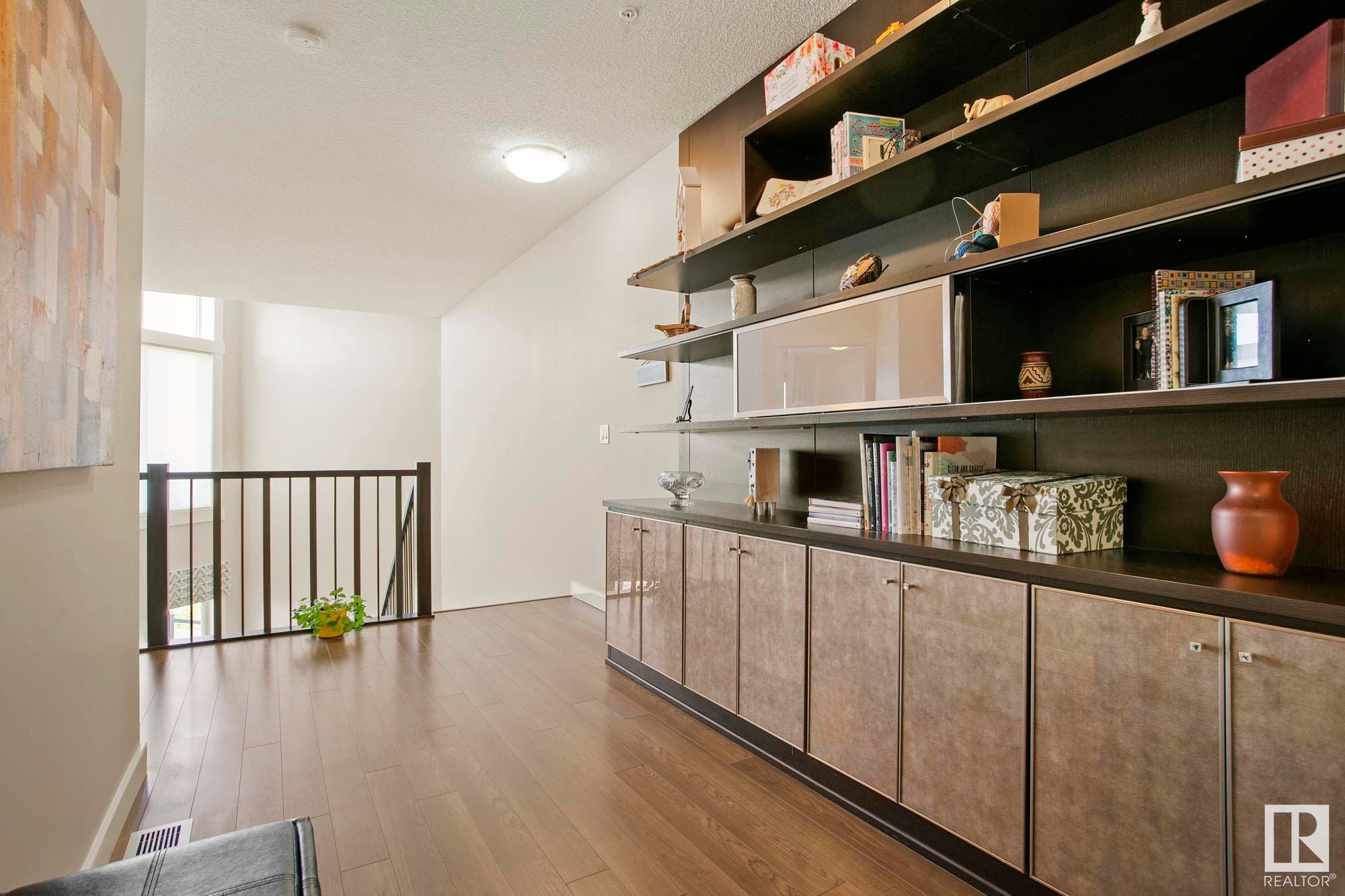 












311 4075 CLOVER BAR Road

,
Sherwood Park,




AB
T8H 0R6

