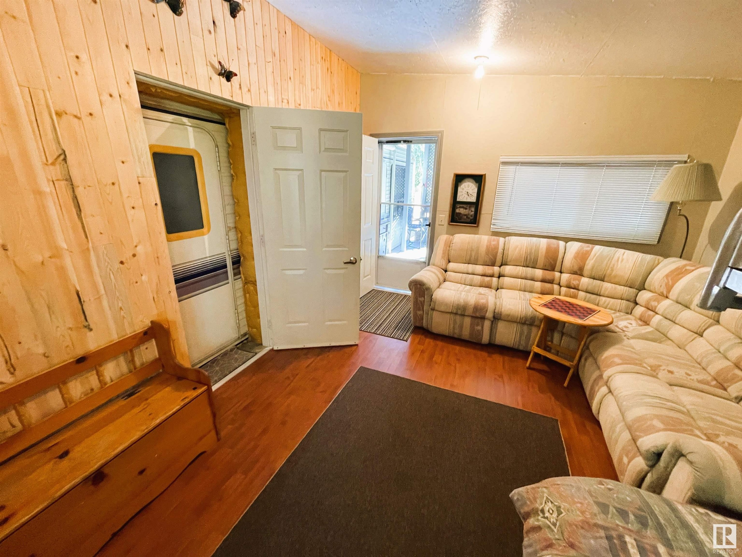 












400 12272 Twp Rd 602

,
Rural Smoky Lake County,







AB
T0A 3C0

