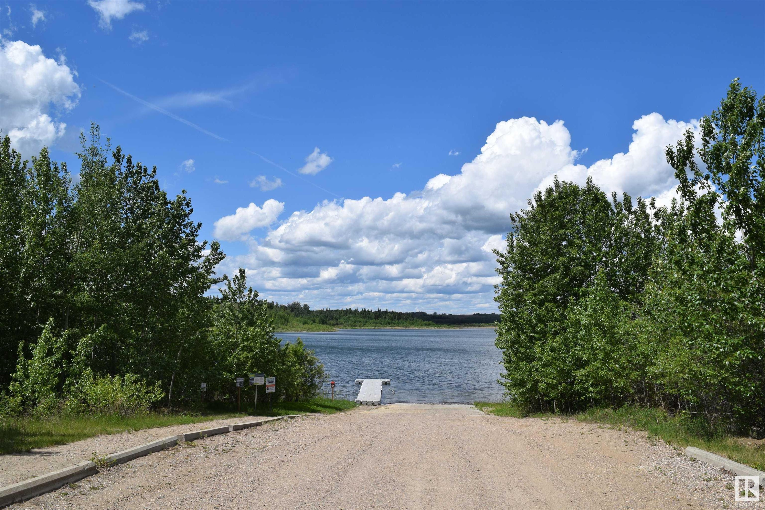 












400 12272 Twp Rd 602

,
Rural Smoky Lake County,







AB
T0A 3C0

