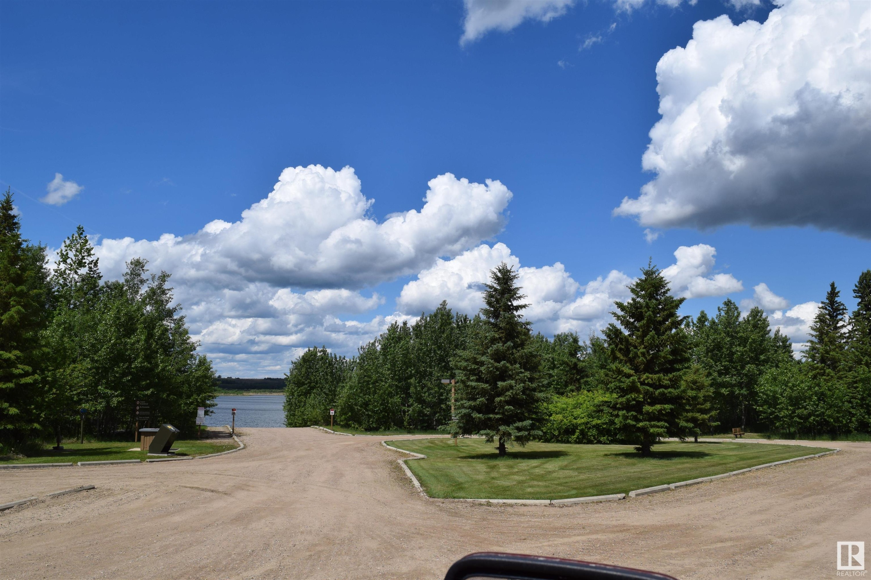 












400 12272 Twp Rd 602

,
Rural Smoky Lake County,







AB
T0A 3C0

