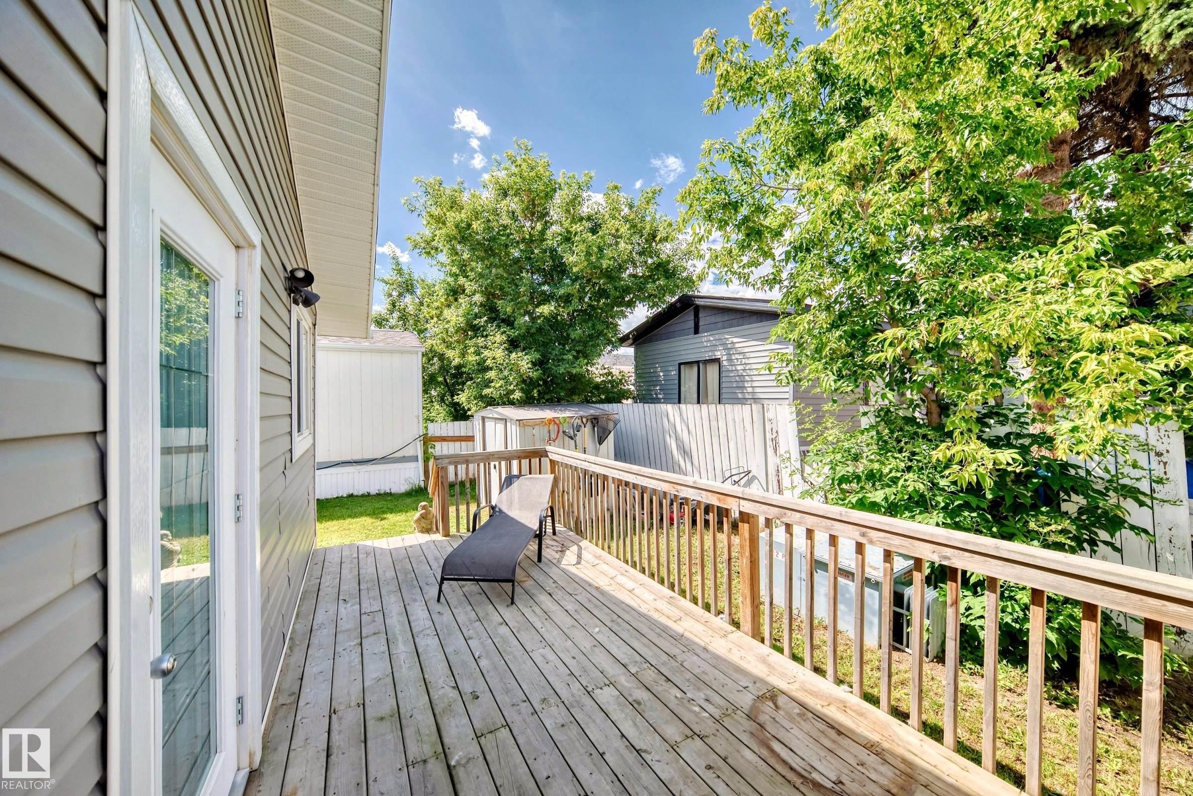 












140 West View Crescent

,
Edmonton,




AB
T5S 1T5

