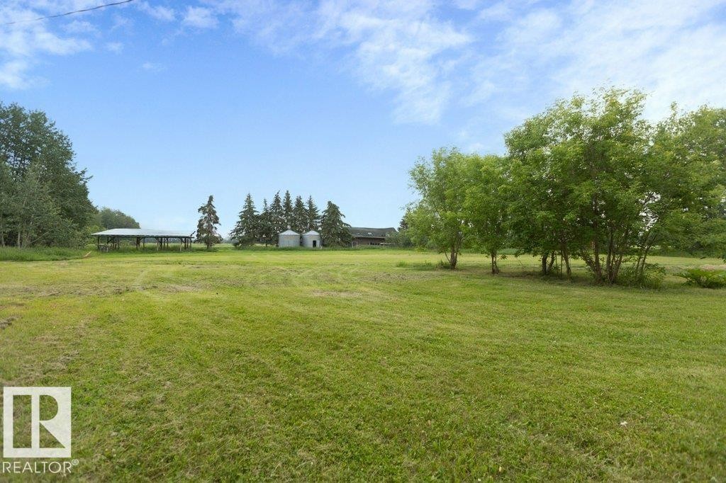 












64223 rg rd 13

,
Rural Westlock County,




AB
T0G 0Y0

