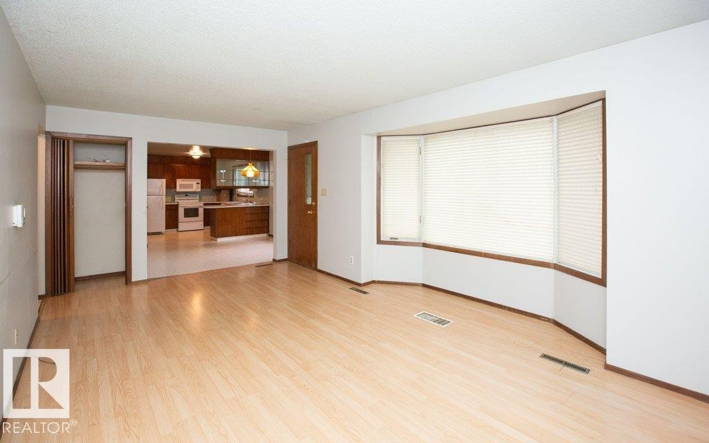 












64223 rg rd 13

,
Rural Westlock County,




AB
T0G 0Y0

