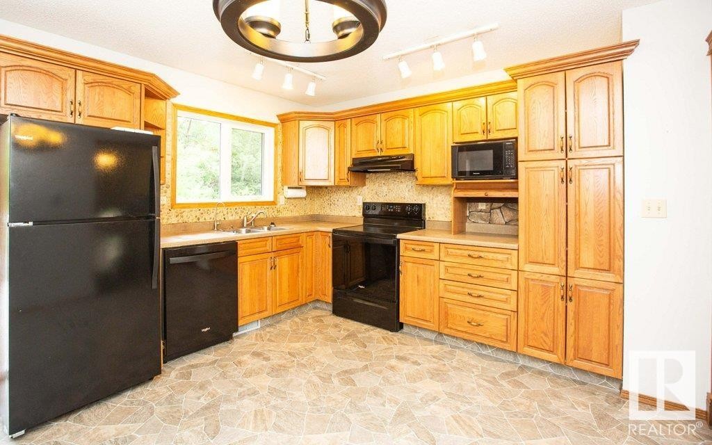 












64217 Rg Rd 12

,
Rural Westlock County,




AB
T0G 0Y0

