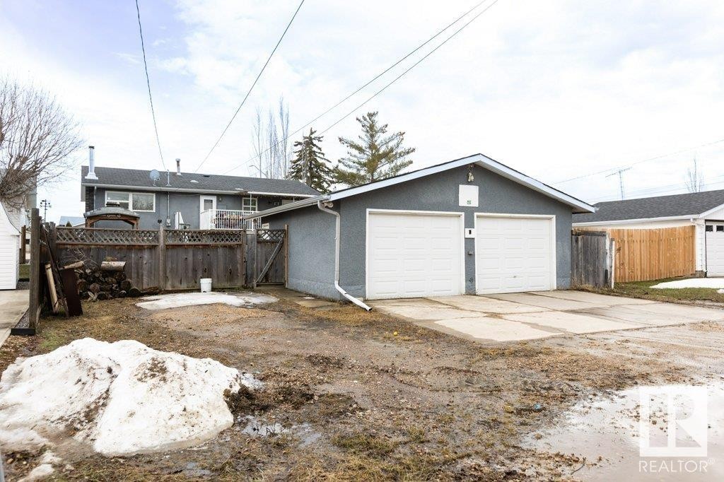 












10624 104 Street

,
Westlock,




AB
T7P 2P6

