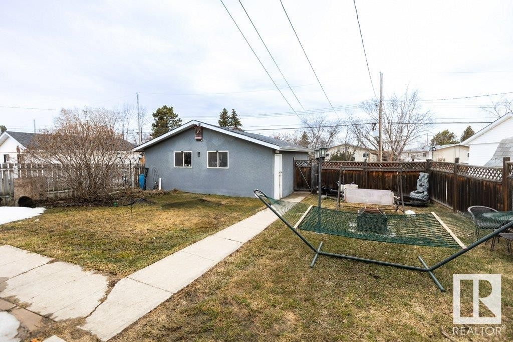 












10624 104 Street

,
Westlock,




AB
T7P 2P6

