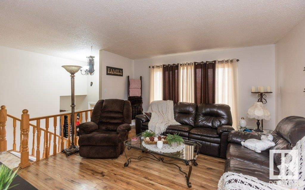 












10624 104 Street

,
Westlock,




AB
T7P 2P6

