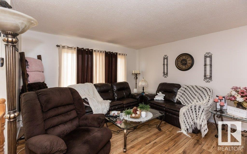 












10624 104 Street

,
Westlock,




AB
T7P 2P6

