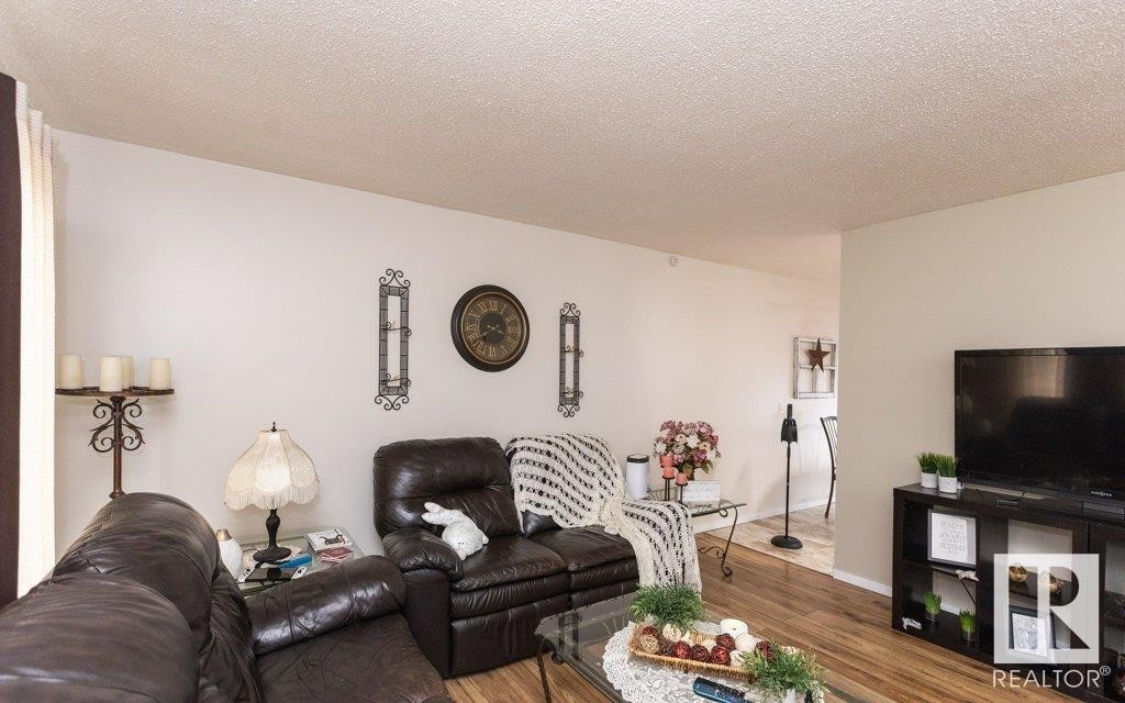 












10624 104 Street

,
Westlock,




AB
T7P 2P6

